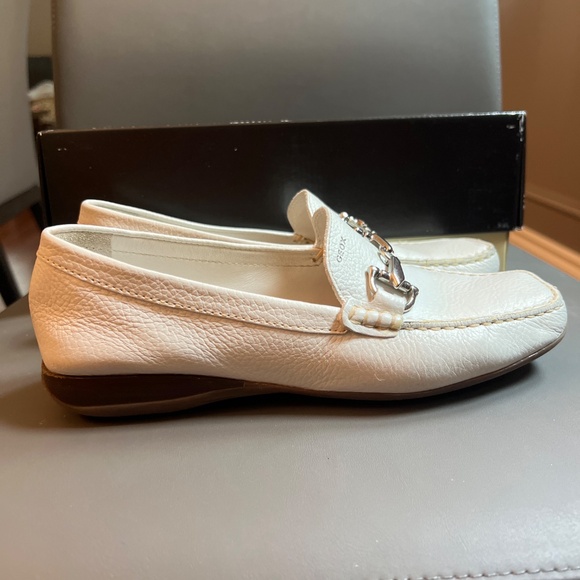 GEOX leather Loafers - white, size 7.5 - Picture 4 of 6